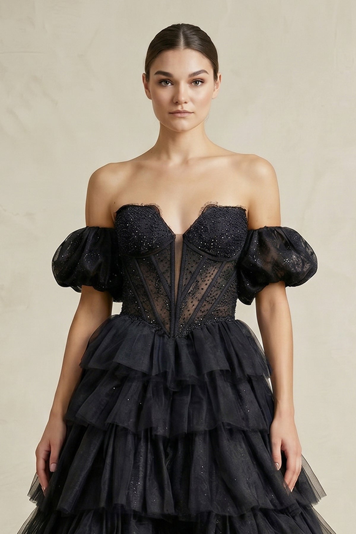 Robe de mariée noir longue à épaules dénudées en tulle - Harana