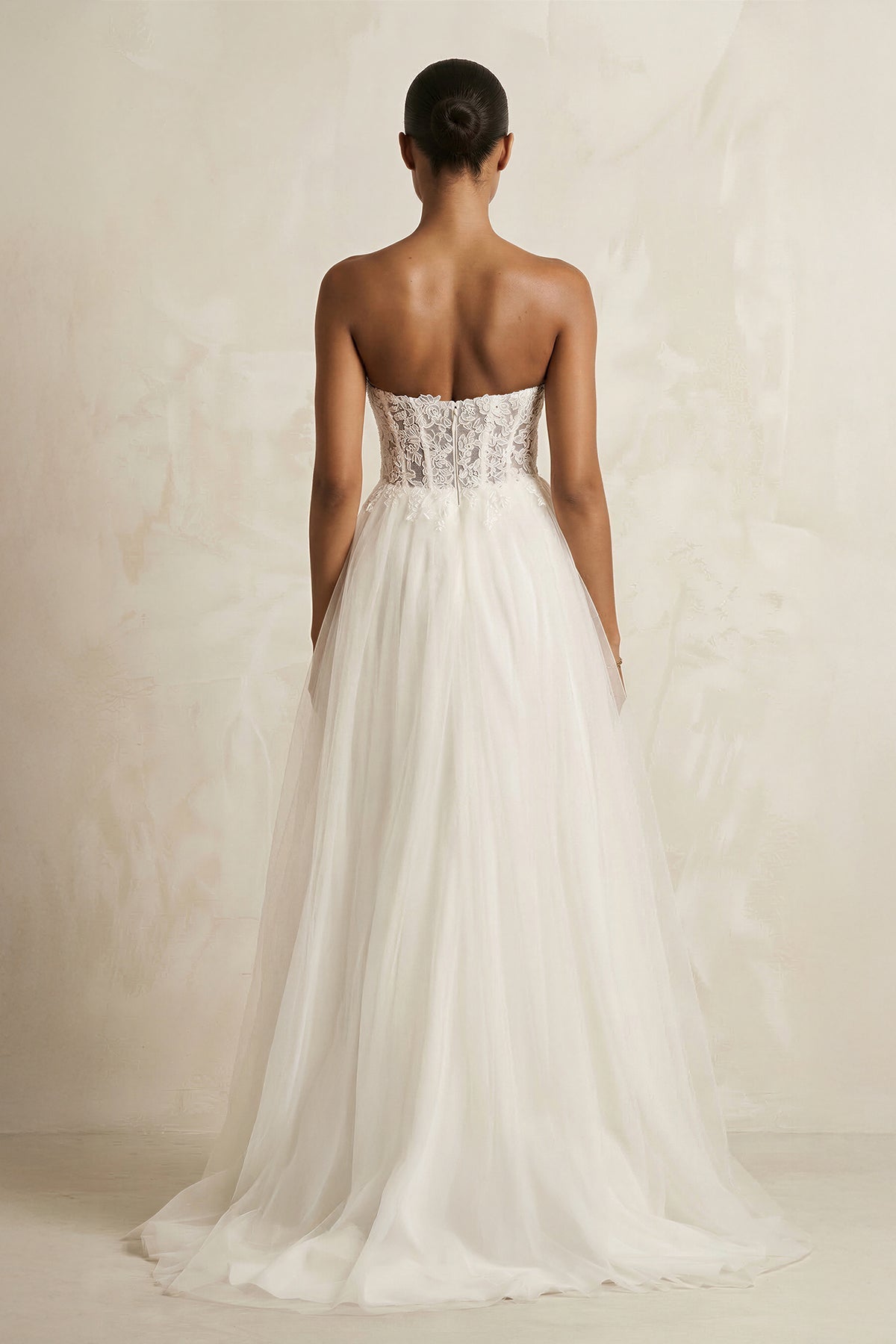 Robe de mariée ivoire trapèze en tulle bustier sans manches - Harana