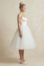 Robe de mariée blanc midi sans manches froncée à dentelle - Harana