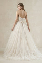 Robe de mariée ivoire courte sans manches plissée en tulle - Harana