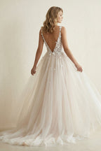 Robe de mariée ivoire trapèze en tulle à col V sans manches - Harana