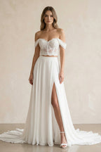 Robe de mariée blanche trapèze en mousseline à épaules dénudées avec fente - Harana