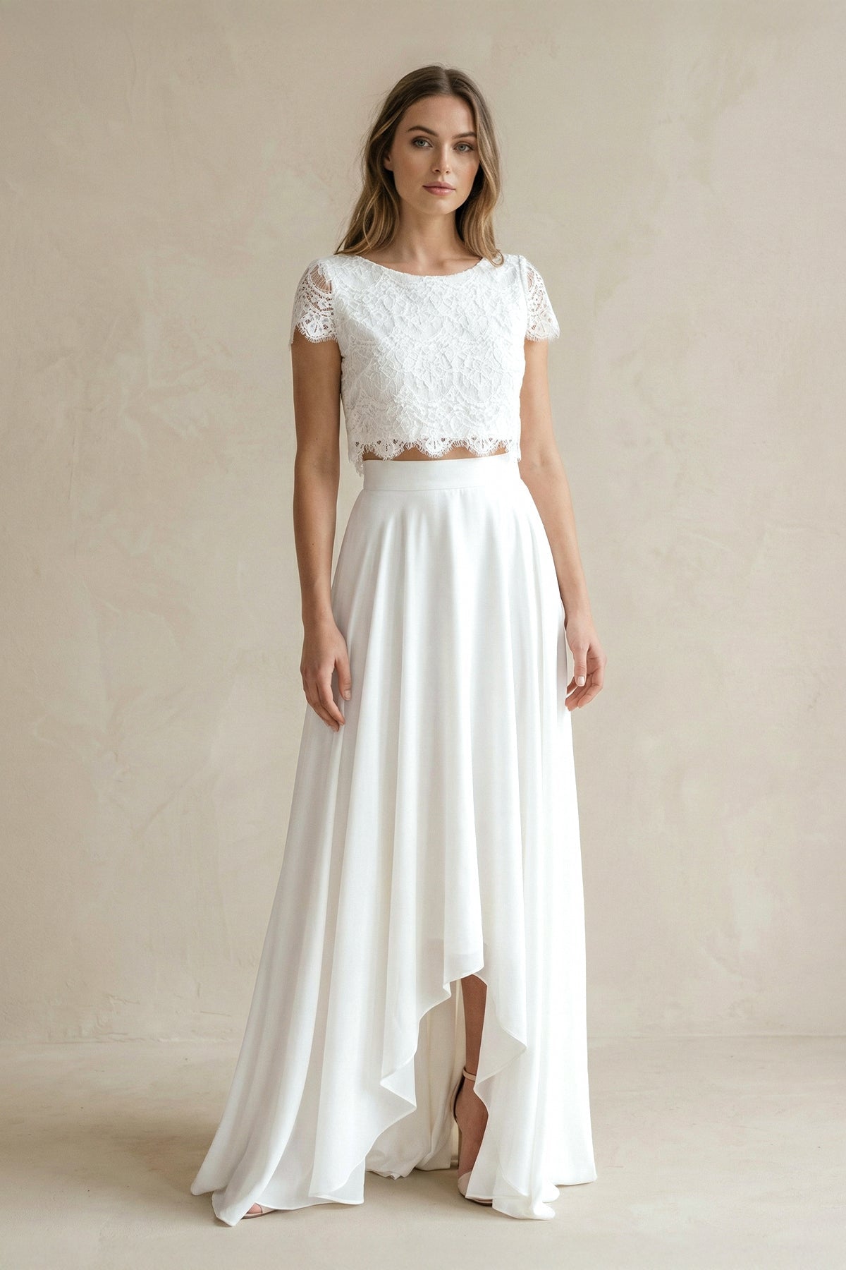 Robe de mariée blanche trapèze en mousseline - Harana