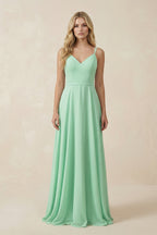 Robe demoiselle d’honneur pale pistachio longue col V sans manches froncée - Harana