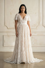 Robe de mariée blanche et nude trapèze en dentelle à col V - Harana