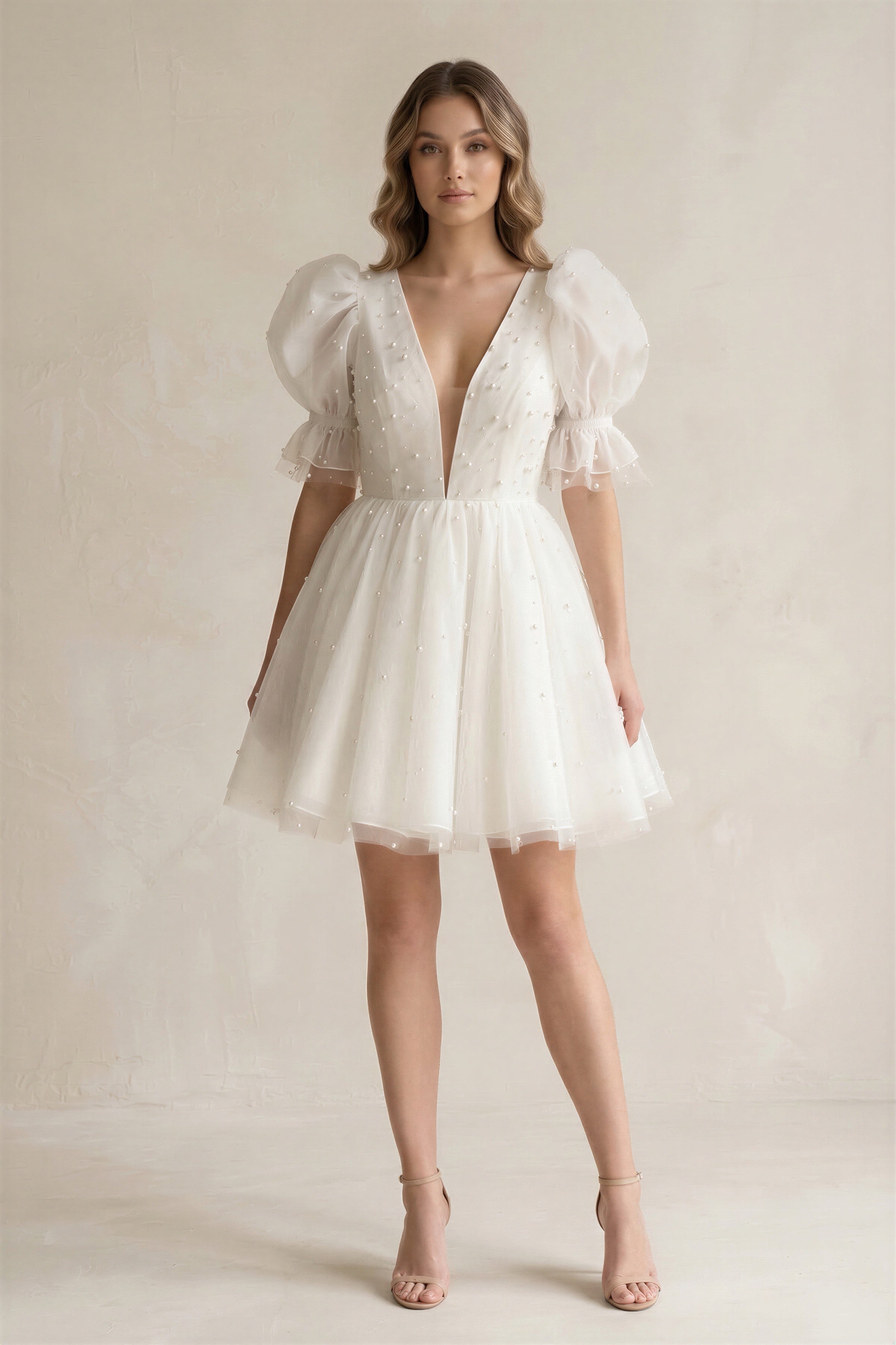 Robe de mariée ivoire trapèze en tulle à col V manches courtes - Harana