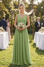 Robe demoiselle d’honneur matcha longue col V sans manches plissée - Harana