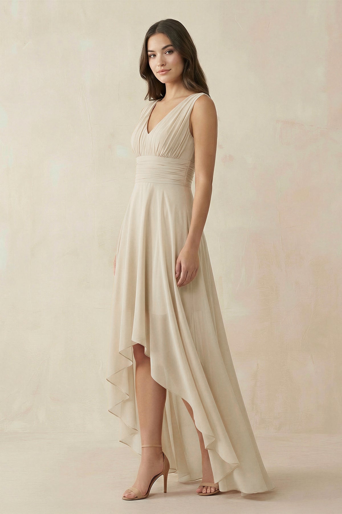 Robe demoiselle d’honneur champagne longue col V sans manches plissée - Harana