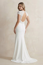 Robe de mariée blanche satinée coupe sirène à col V et manches courtes - Harana