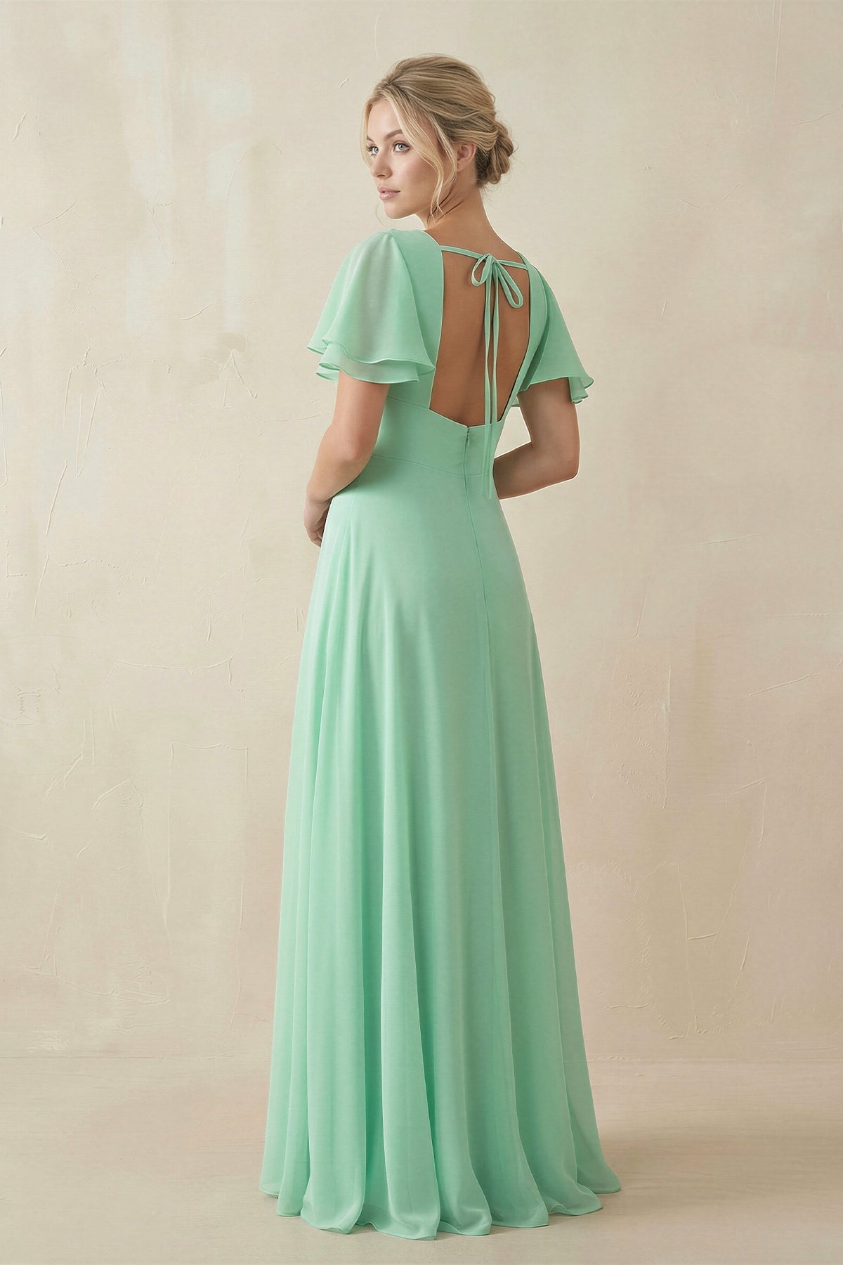 Robe demoiselle d’honneur pale pistachio longue col V manches courtes avec fente - Harana