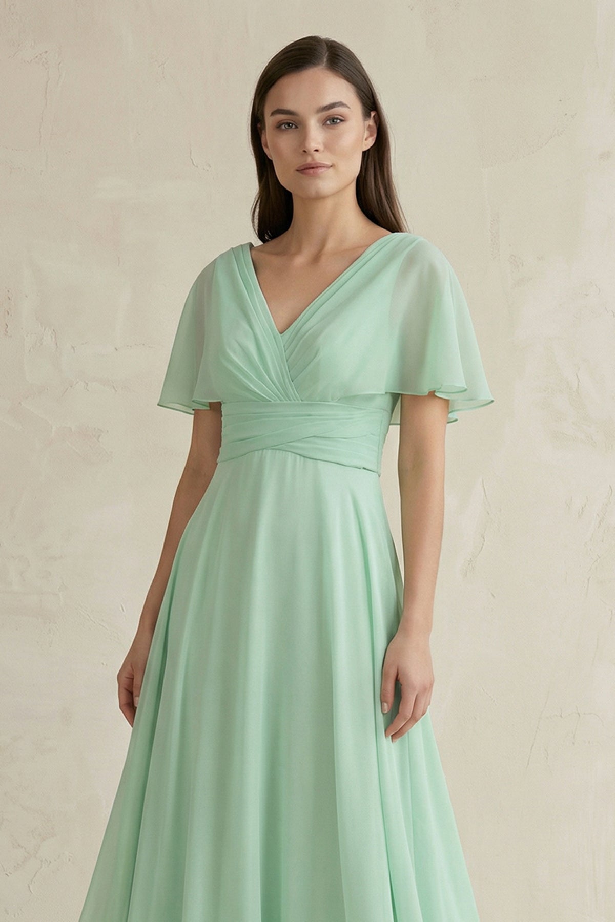 Robe demoiselle d’honneur pale pistachio longue col V effet drapé à volants - Harana