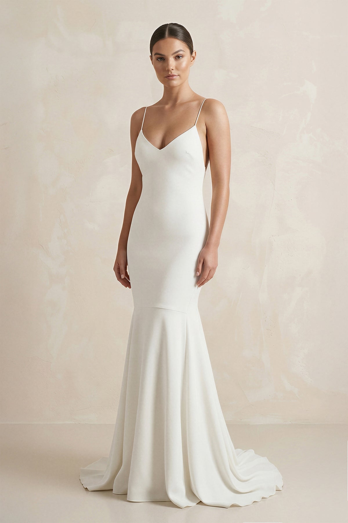 Robe de mariée blanche sirène en satin à col V à fines - Harana