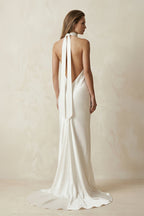 Robe de mariée ivoire sirène satinée col V avec fente sans manches - Harana