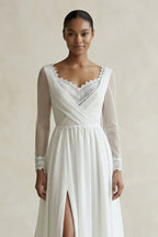 Robe de mariée blanche fourreau mousseline col V avec fente manches longues - Harana