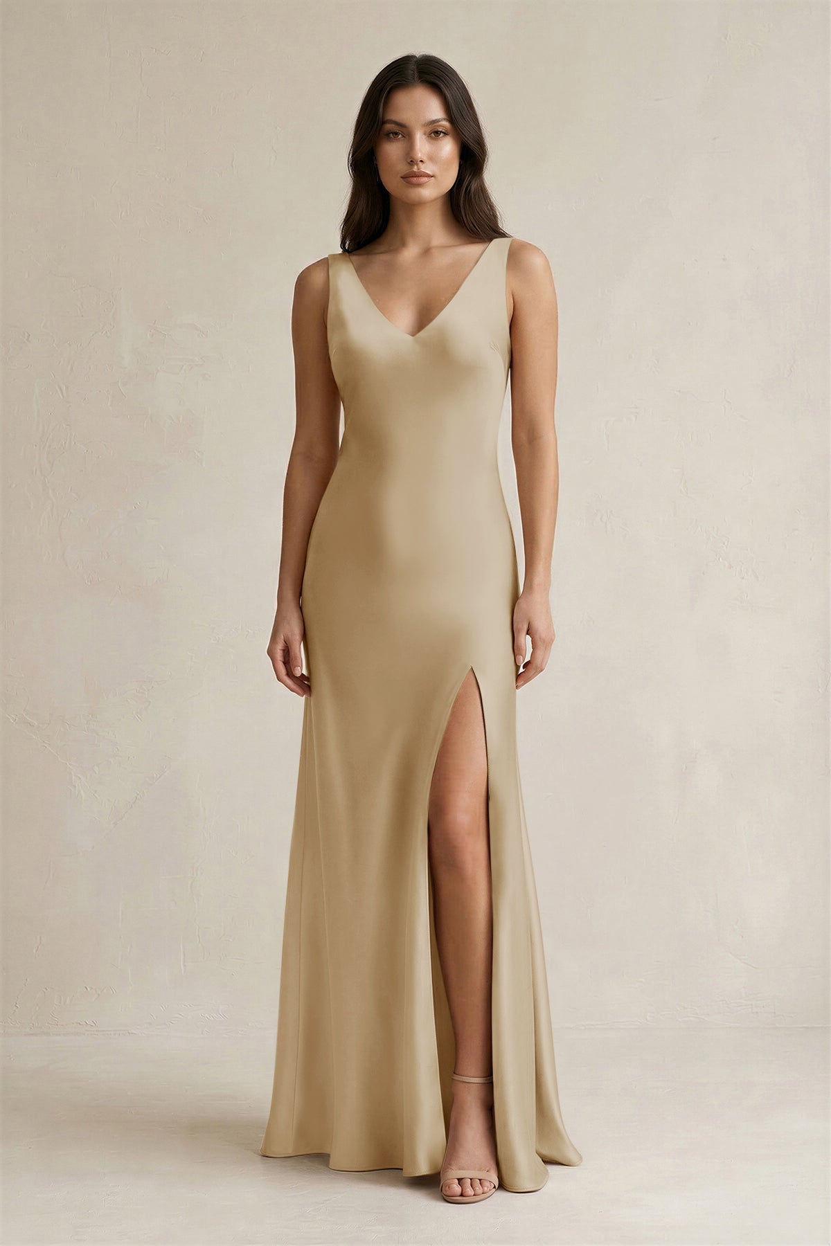 Robe demoiselle d’honneur champagne longue col V sans manches effet drapé - Harana