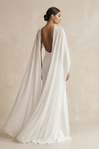 Robe de mariée blanche fourreau satinée col V dos nu sans manches - Harana