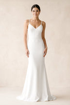 Robe blanche longue coupe fourreau à col V - Harana