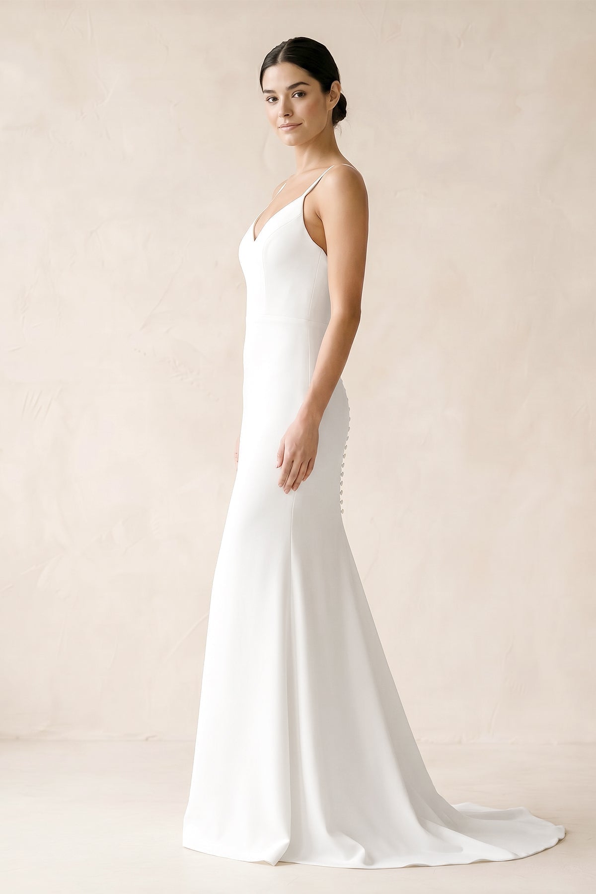 Robe blanche longue coupe fourreau à col V - Harana