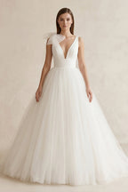 Robe de mariée blanc longue col V sans manches avec nœud - Harana