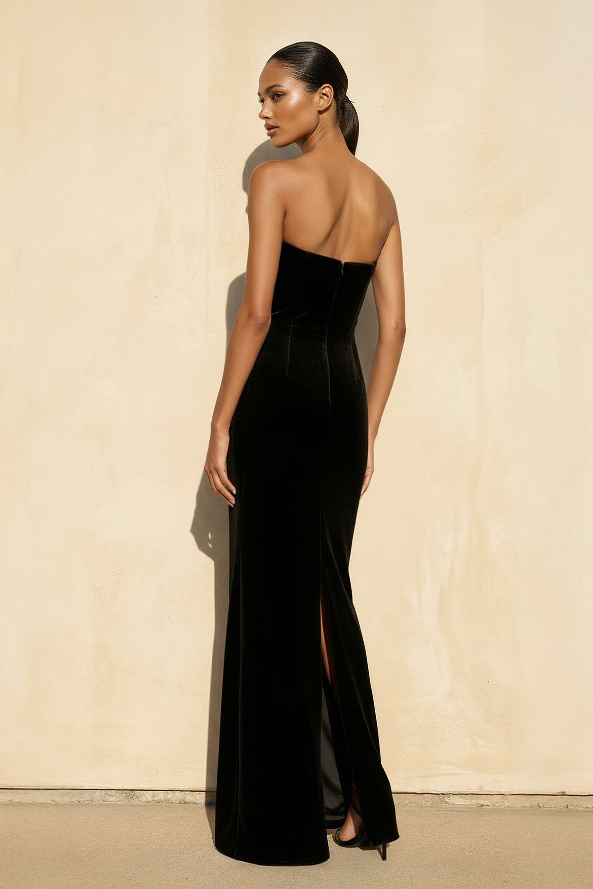 Robe longue noir en velours bustier perlée - Harana