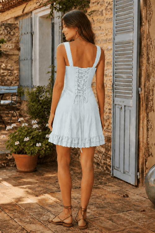 Robe bleue courte en dentelle et coton coupe fourreau à fines bretelles - Harana