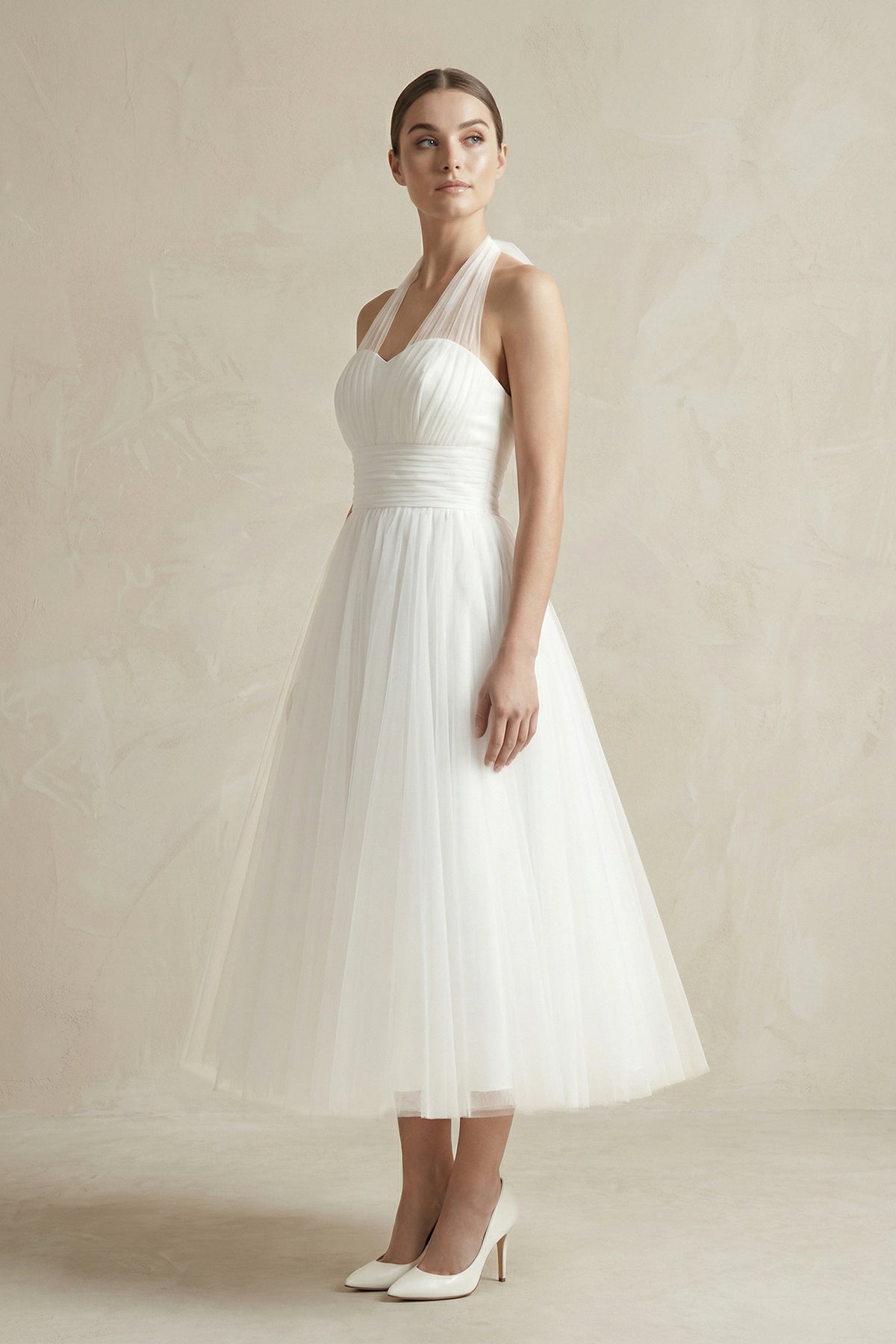 Robe de mariée blanche trapèze en tulle dos nu sans manches - Harana