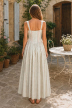 Robe blanche midi en coton coupe trapèze à imprimé floral rétro - Harana
