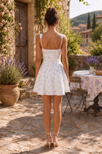 Robe blanche courte à volants et imprimé de roses en coton - Harana