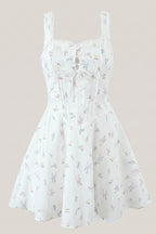 Robe blanche courte à volants et imprimé de roses en coton - Harana